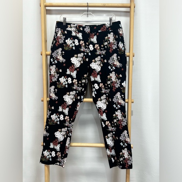 CAROLINA BELLE Black floral‎ ankle pants size 10. - Picture 6 of 10